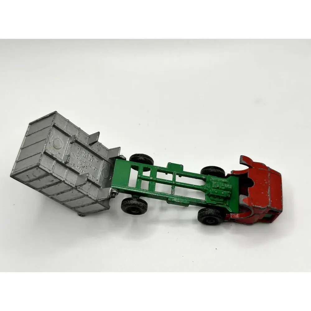 Vintage Matchbox 1970 No. 26 G.M.C. Tipper Truck Hood Opens Over Cab Collectible